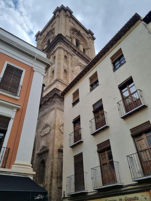 Апартаменти Exclusividad A Pie De La Torre De La Catedral Гранада Екстер'єр фото